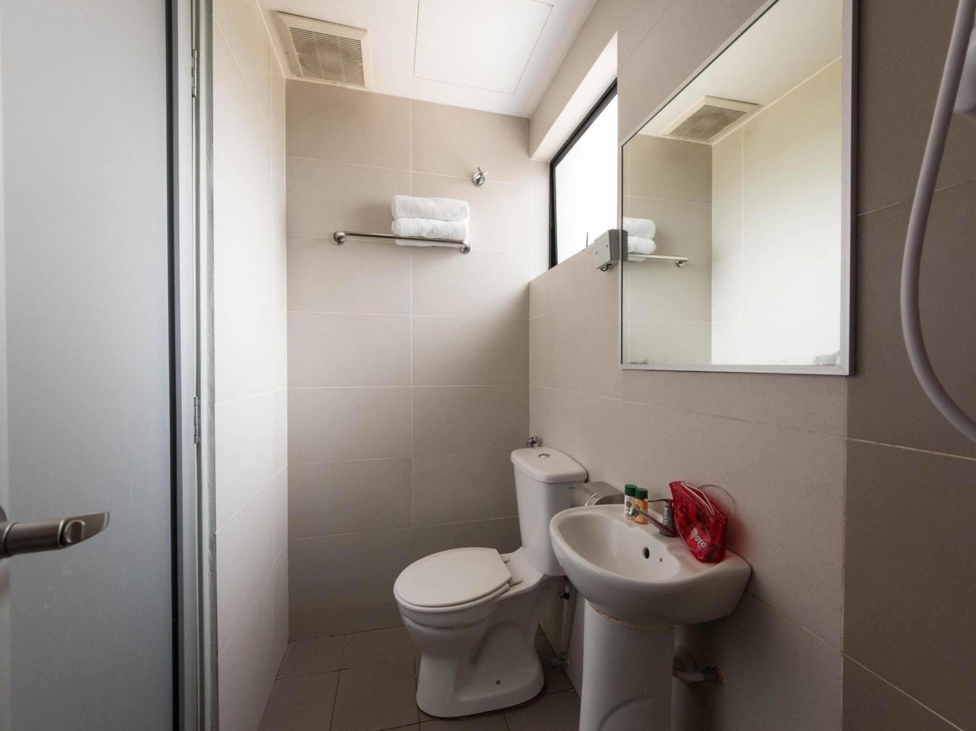 瑞士小屋酒店 吉隆坡 外观 照片